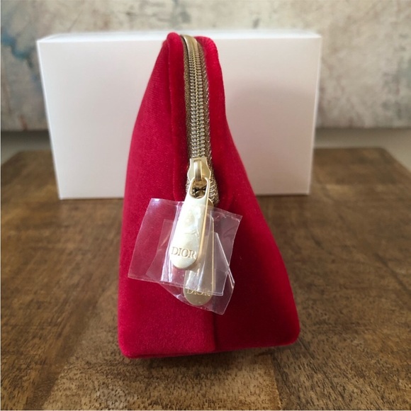 Dior Red Velvety Pouch - Picture 6 of 10